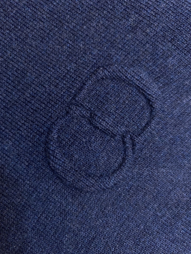 chr1st1an D10r sweaters